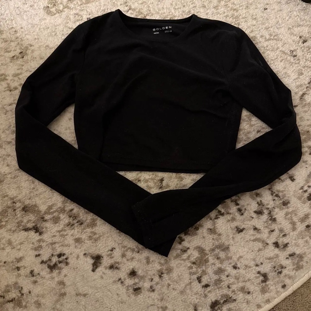 Aritzia Elegant Black Long Sleeve Crop Top